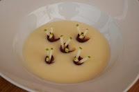 VICHYSSOISE DE MANZANA CON JAMÓN DE PATO