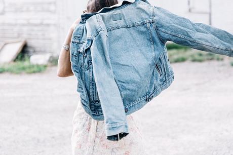 Collage_Vintage_On_The_Road-Idaho-Floral_Dress-Denim_Jacket-Urban_Outfitters-Levis-Outfit-Twin_Falls-16