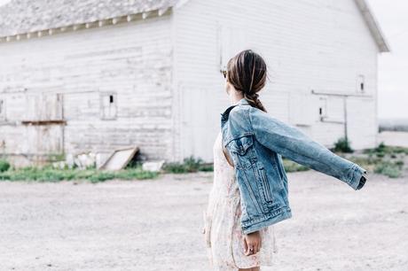 Collage_Vintage_On_The_Road-Idaho-Floral_Dress-Denim_Jacket-Urban_Outfitters-Levis-Outfit-Twin_Falls-10