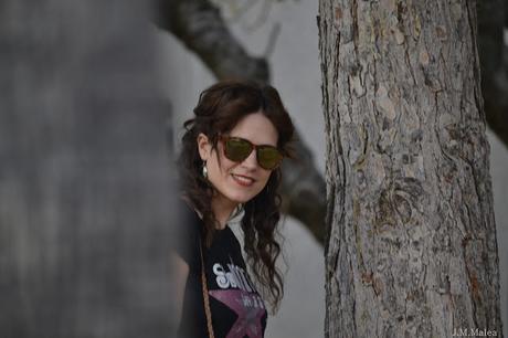 SWIMMING LIKE A STAR