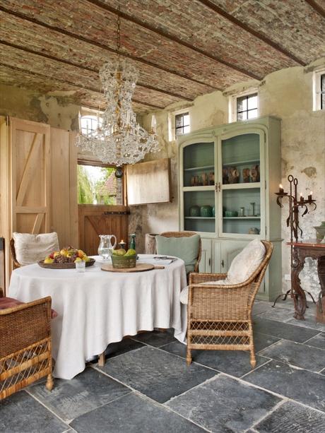 Cálida y sencilla elegancia rural  /Warm and simple elegance of a rural house