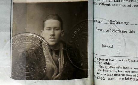 Pasaporte de EE Cummings. 1917