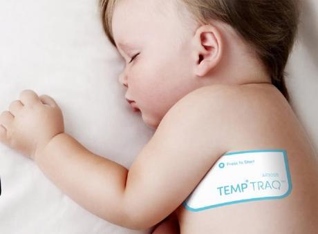 Termómetro inteligente que vigila continuamente la temperatura del bebé TempTraq