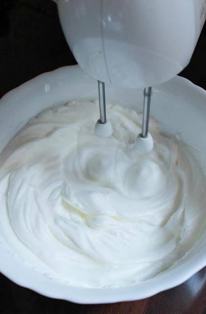 Brazo de coco, zanahorias y cabello de ángel
