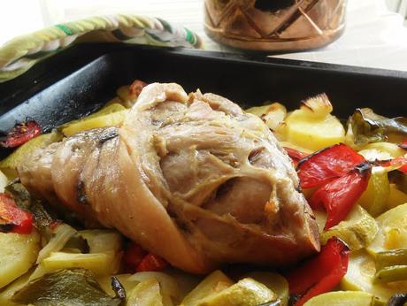 Codillo al Horno con Patatas y Verduras