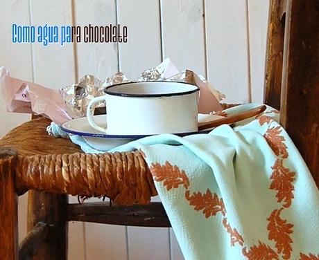 NATILLAS DE CHOCOLATE CON CHILE Y PIMIENTA.