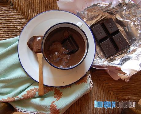 NATILLAS DE CHOCOLATE CON CHILE Y PIMIENTA.