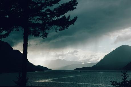 Bridge_Of_The_Gods-Oregon-Cascade_locks-Off_The_Shoulders_Top-Levis_Vintage-Lace_Up_Espadrilles-Outift-Collage_Vintage-