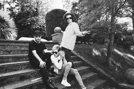 5. Better Than Words. / 6.Fools Gold... #WheresZaynBookTag