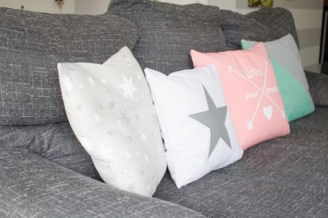 La primavera de mi sofá gris con colores pastel! La primavera de mi sofá gris con colores pastel!