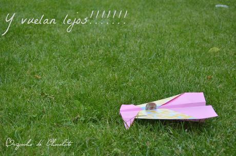 Haciendo aviones de papel