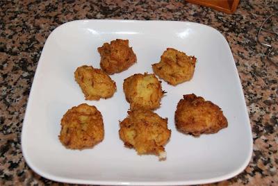 receta de buñuelos de bacalao paso 7