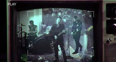 Muse estrenan lyric videos para nuevas canciones: 'Defector' y 'The Handler'