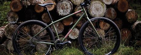 Genesis Longitude, una máquina utilitaria para sedentarismo que es confiable y muy resistente Genesis Longitude, una máquina utilitaria para sedentarismo que es confiable y muy resistente