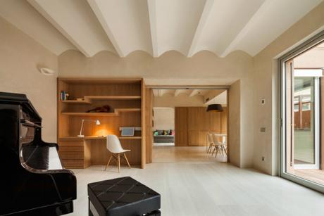 viviendas lujo barcelona Unir dos pisos por una escalera revestimientos madera roble interiores barcelona estilo nórdico minimalista distribución diáfana cocinas modernas blog decoracion interiores 