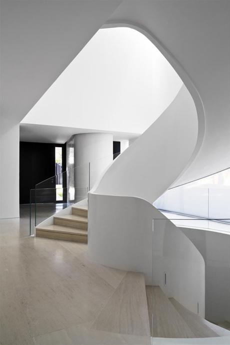 A-cero Projects AL DETALLE: ESCALERA DE CARACOL EN LA VIVIENDA A-CERO AL NORESTE DE MADRID