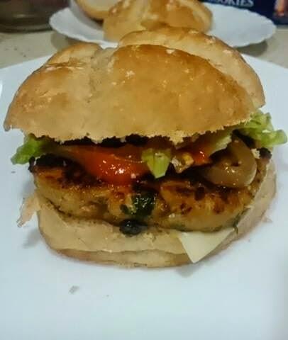 HAMBURGUESAS DE AGUACATE Y CARNE (Receta con #saboramalaga)