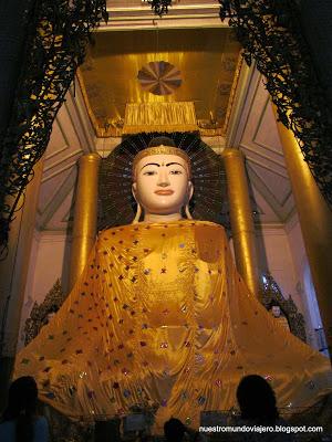 Yangón;  la Pagoda de Shwedagon o donde peregrinan todos los birmanos