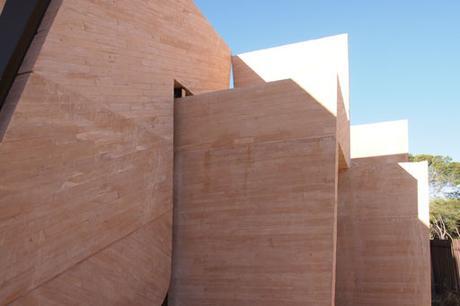 NUEVA VIVIENDA ENTREGADA DE LA PROMOCIÓN VOLÚMENES DE ARENA DISEÑADA POR A-CERO