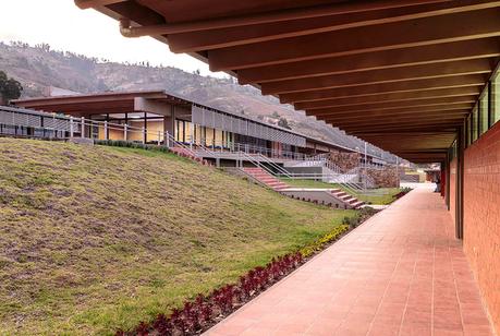 Unidad del Milenio Paiguara, Ecuador