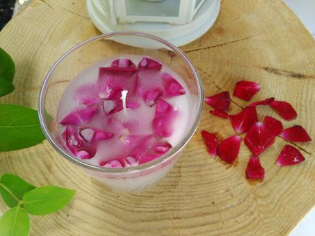DIY: Velas con petalos de rosa
