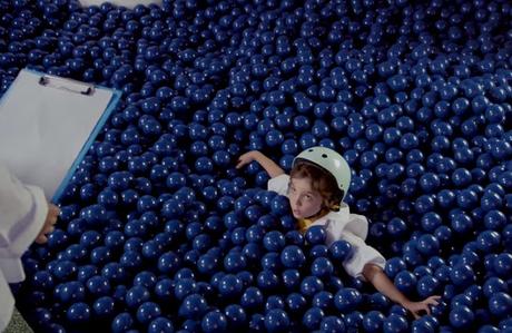 IKEA busca probadores de piscinas de bolas y catadores de albóndigas