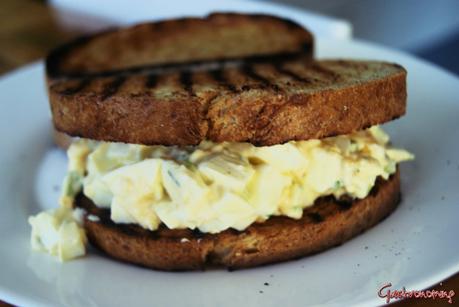 Sándwich de huevo