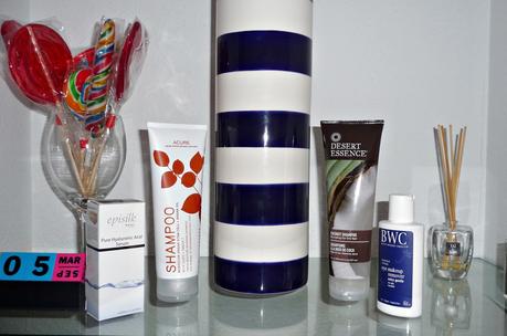 III pedido a iherb: Serum de ácido hialurónico puro de Episilk, Champú de argán de Acure, Champú de coco de Dessert  y Desmaquillante de ojos de BWC