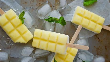 Polos de melón y piña