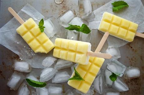 Polos de melón y piña