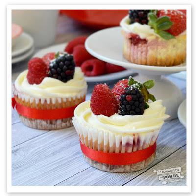 CUPCAKES DE TARTA DE QUESO CON FRUTOS ROJOS / RED BERRIES CHEESECAKE CUPCAKES
