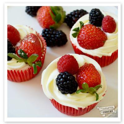 CUPCAKES DE TARTA DE QUESO CON FRUTOS ROJOS / RED BERRIES CHEESECAKE CUPCAKES