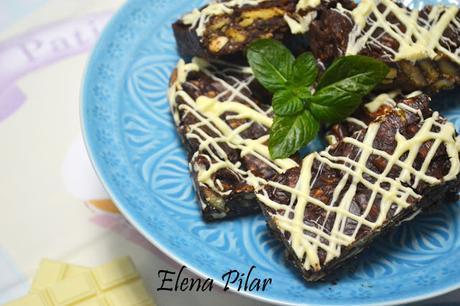 Barritas de chocolate con muesli y galleta