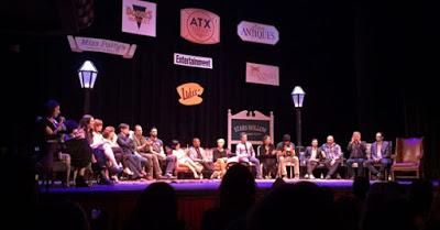 El equipo de 'Las chicas Gilmore' , juntos con amor