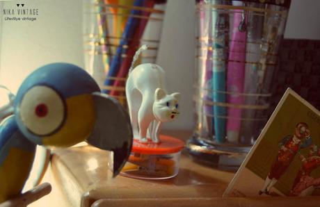 objetos antiguos, decoracion, accesorios decorativos, antiguedades, vintage, loro, gato, san juan niño, hucha clasica, 