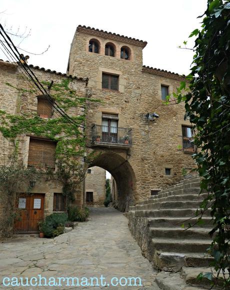 Madremanya, magia medieval en el Baix Empordà 4 lugares con encanto pueblos con encanto madremanya medieval baix empordà toscana catalana fujifilm x-e1