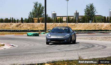 Toyota-MR2-Slalom