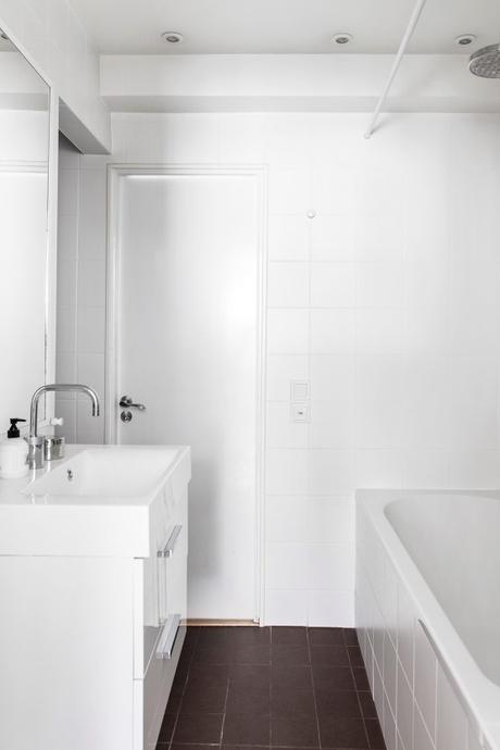 estilo nórdico escandinavo decoración cocinas cocinas nórdicas cocinas modernas blancas Cocina bien iluminada sin adornos blog decoracion interiores 