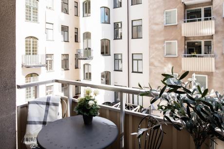 estilo nórdico escandinavo decoración cocinas cocinas nórdicas cocinas modernas blancas Cocina bien iluminada sin adornos blog decoracion interiores 