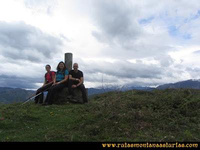 Ruta Ablaña Llosorio:  pico Roíles