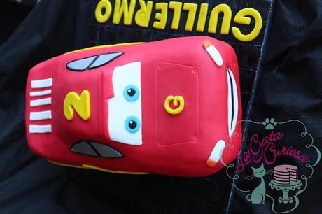 TARTA FONDANT RAYO MCQUEEN PARA GUILLERMO