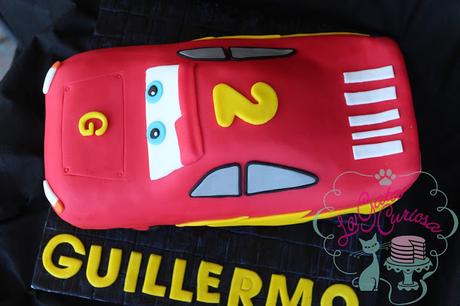 TARTA FONDANT RAYO MCQUEEN PARA GUILLERMO