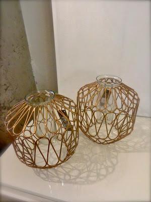 CUANDO ENTRO EN UNA TIENDA... CUANDO ENTRO EN UNA TIENDA...