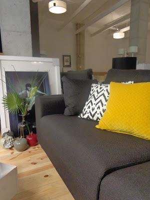 CUANDO ENTRO EN UNA TIENDA... CUANDO ENTRO EN UNA TIENDA...