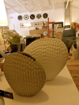 CUANDO ENTRO EN UNA TIENDA... CUANDO ENTRO EN UNA TIENDA...