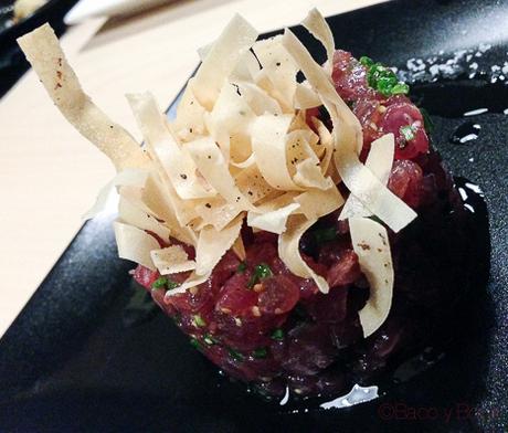 Tartar de atun con pasta filo Artesans Born Baco y Boca