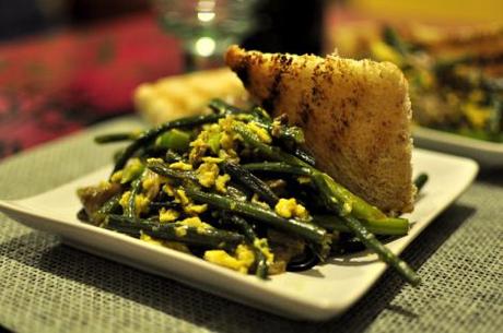 revuelto-de-setas-y-ajetes-