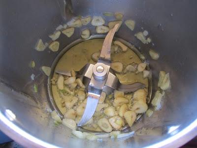 Jamoncitos de pollo al ajillo