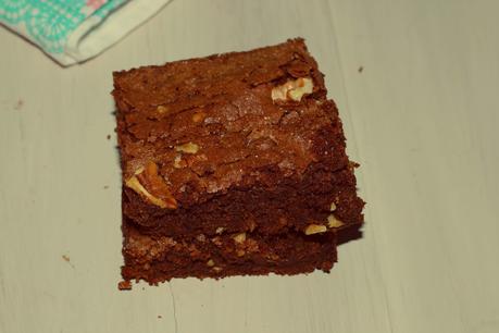BROWNIE CON NUECES