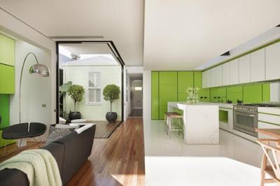 Casa Minimalista en Blanco y Verde Manzana